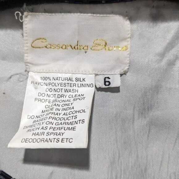 CASSANDRA Stone | Silk Beaded Jacket - Picture 4 of 9